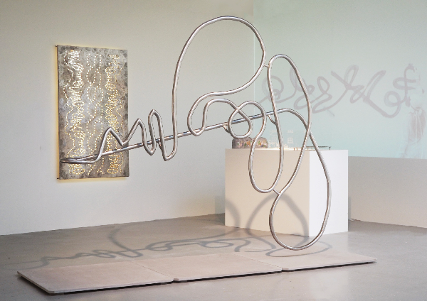 Between space and form