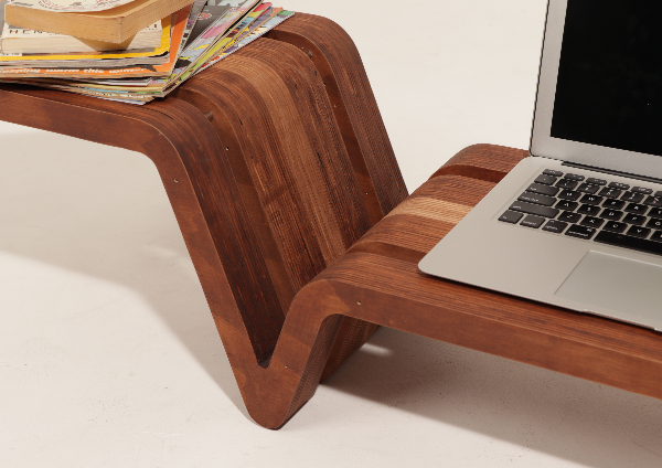 'Gull wing' laptop stand