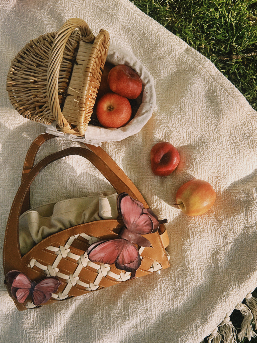 Picnic: alive bags, portfolio item 3