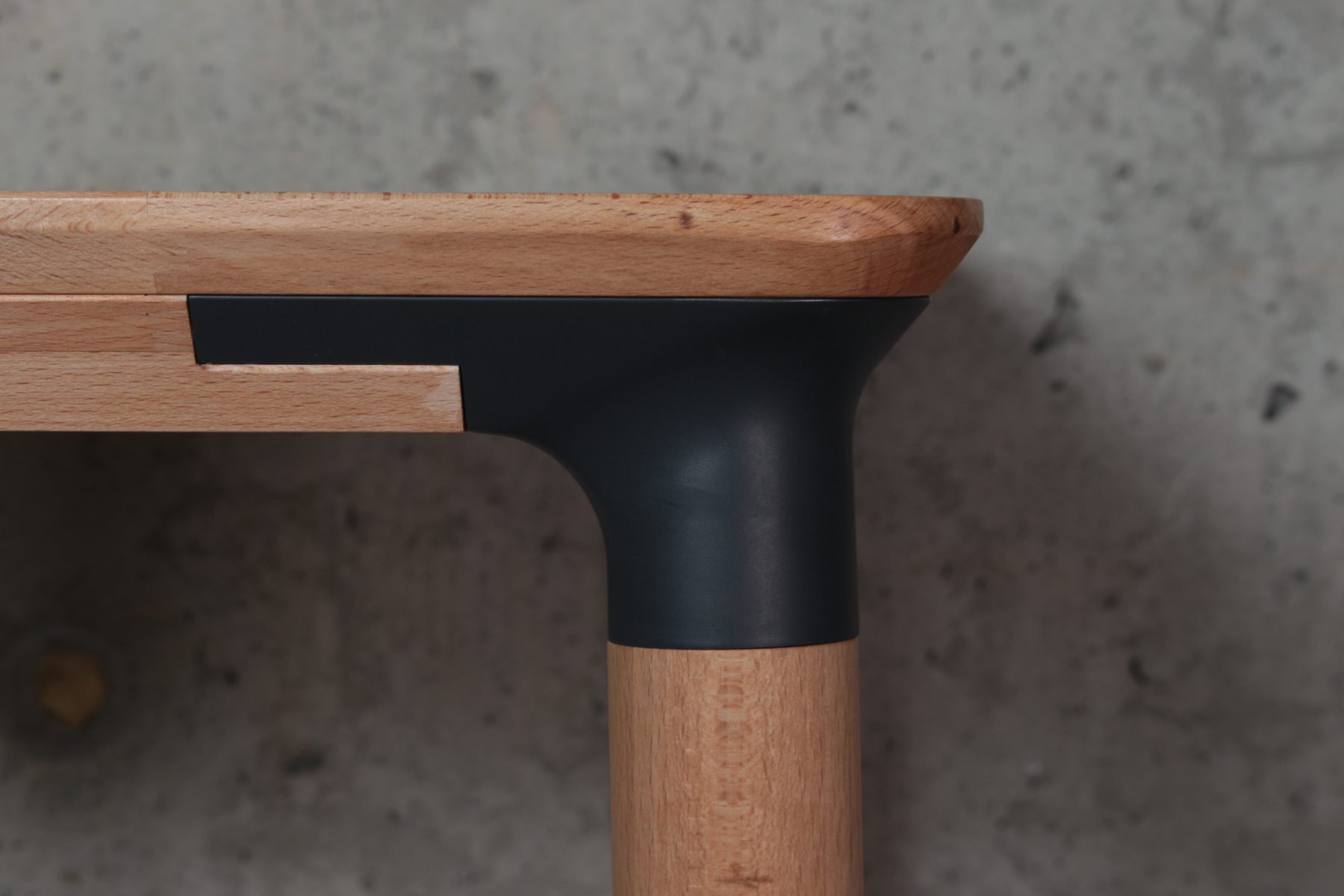 MOD - A modular interface for low- volume furniture systems, portfolio item 2