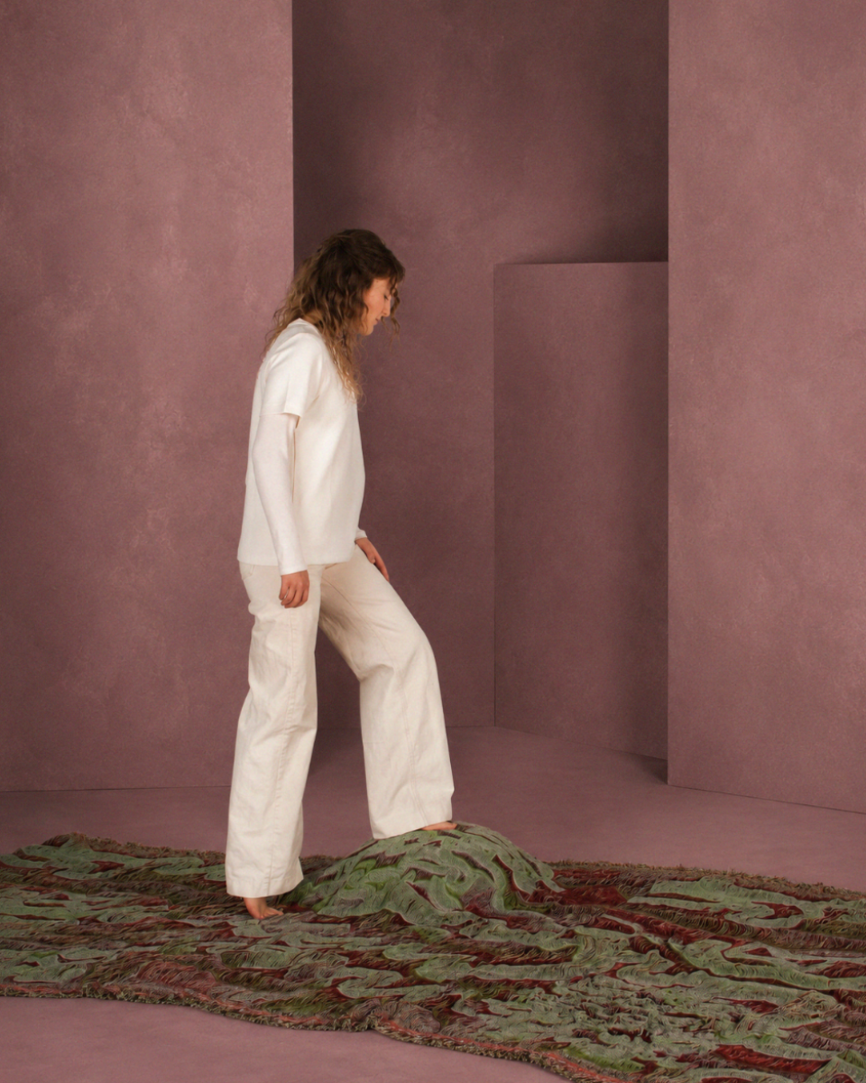 Hybrid surfaces, textile as a portal, portfolio item 15