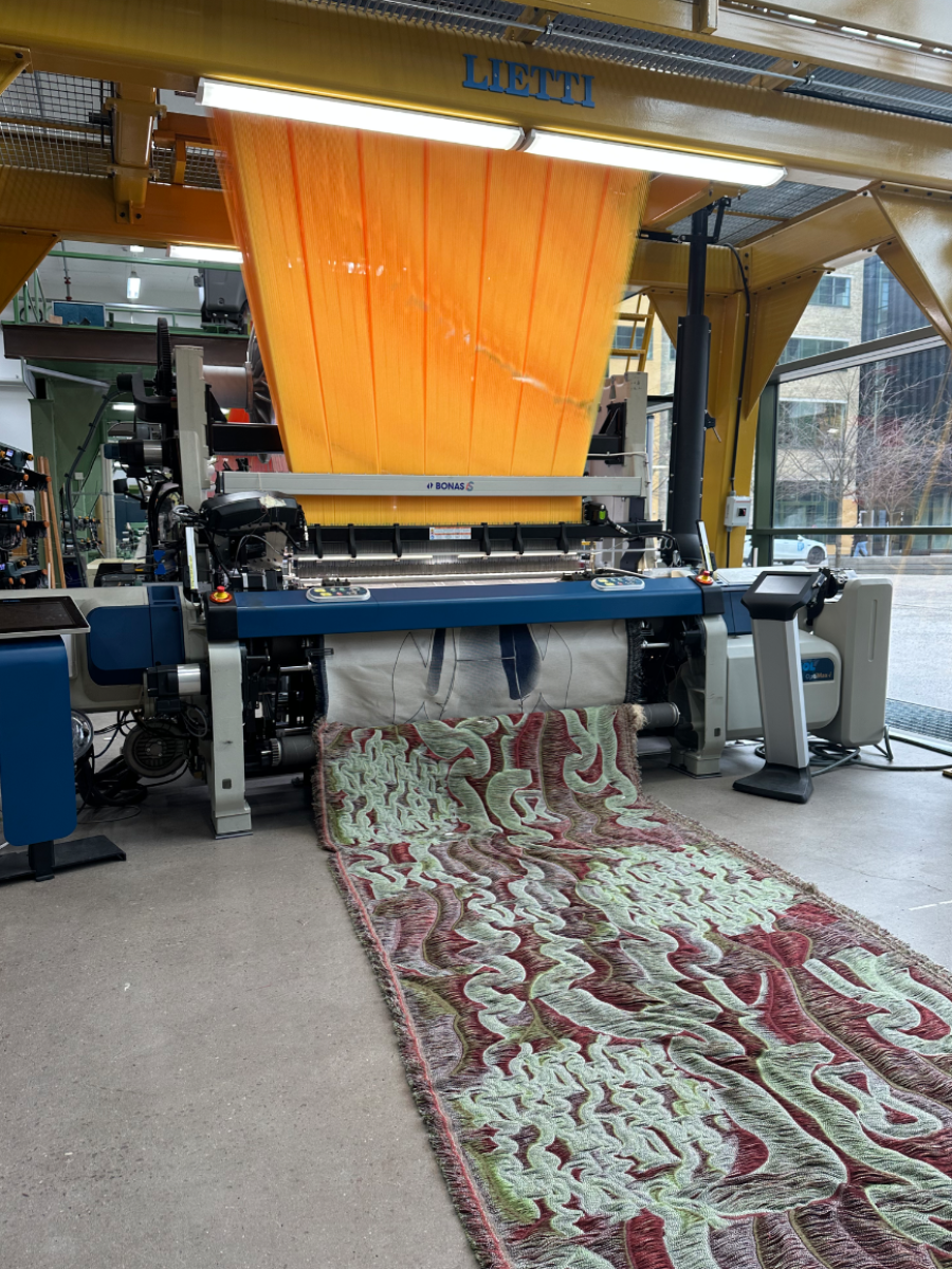 Hybrid surfaces, textile as a portal, portfolio item 14