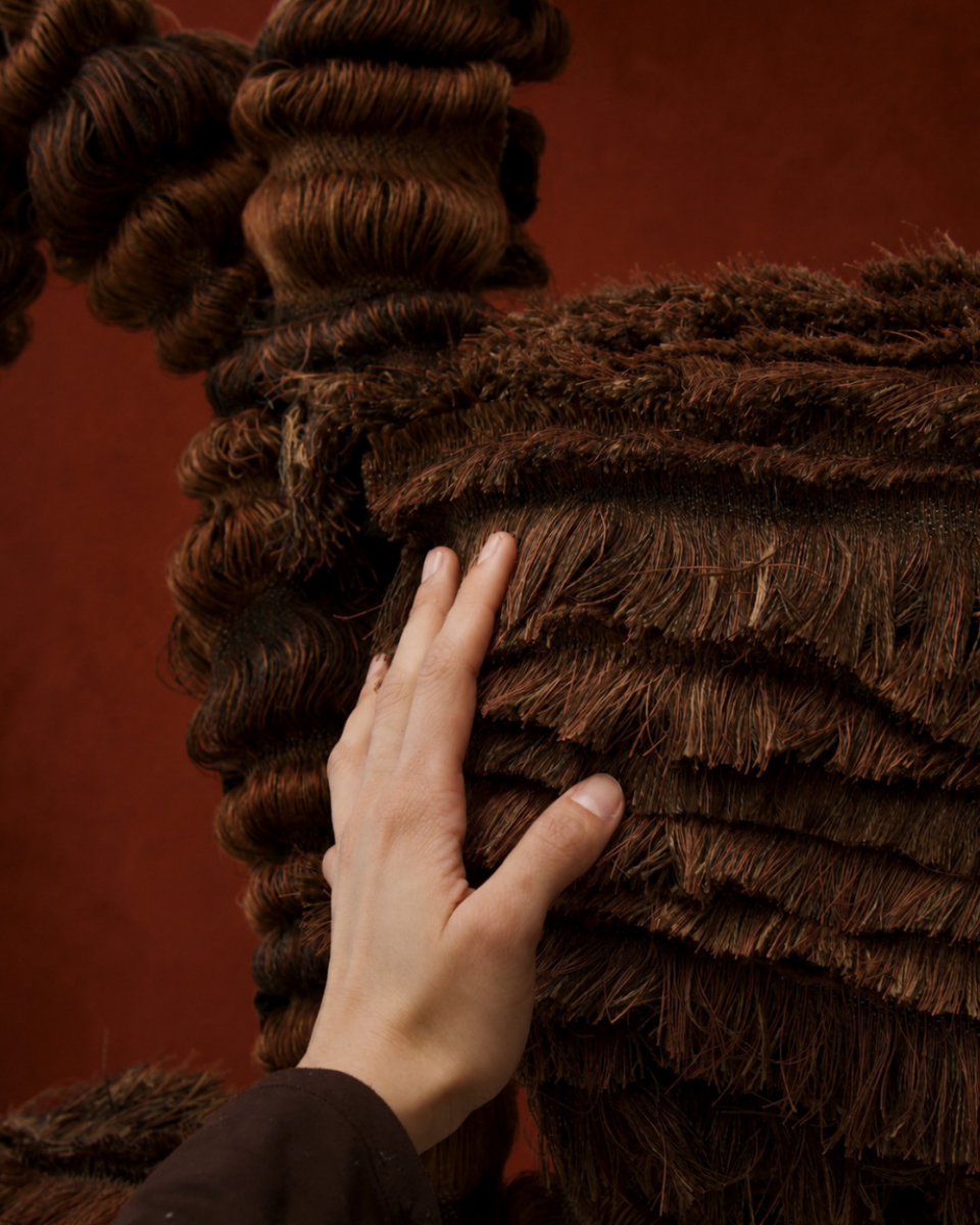 Hybrid surfaces, textile as a portal, portfolio item 10