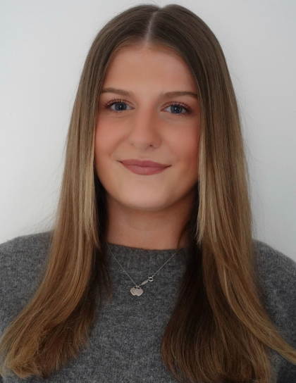 ellie-richardson ArtsThread Profile
