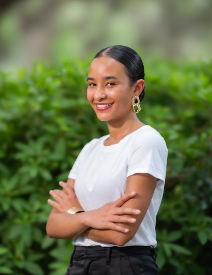 julianna-almandoz1 ArtsThread Profile