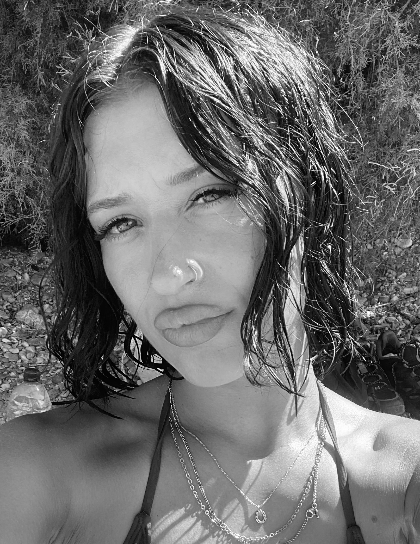 lydia-paget ArtsThread Profile