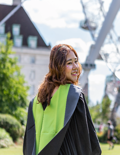 kanyakorn-vudhikamraksa ArtsThread Profile