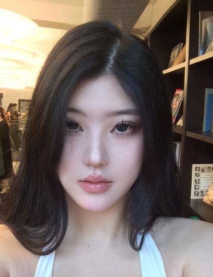 xiaoya-zhang ArtsThread Profile