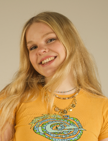 emily-carrell ArtsThread Profile
