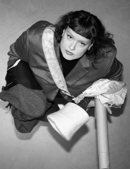 Iris Phillips ArtsThread Profile