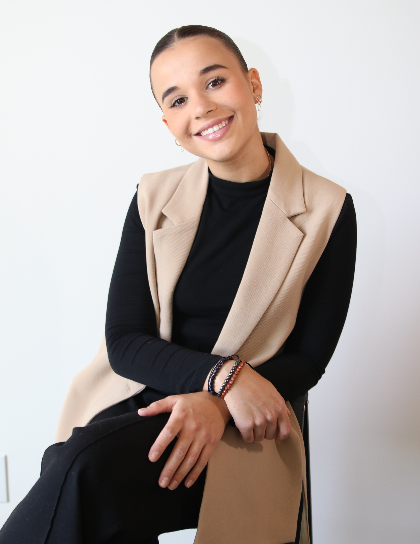 maria-valentina-de-ponte ArtsThread Profile