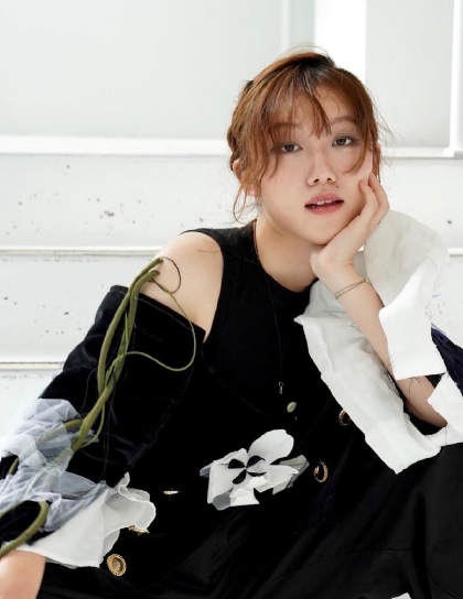 H Bella ArtsThread Profile